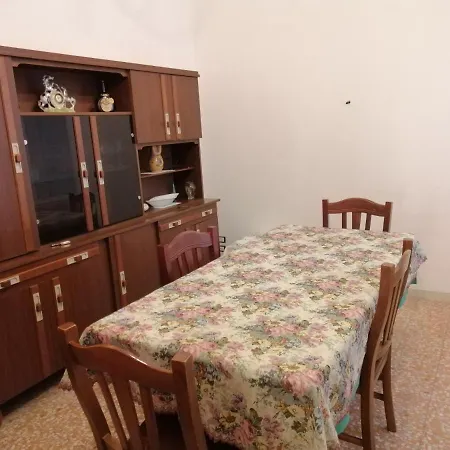 Orchidea Apartment *